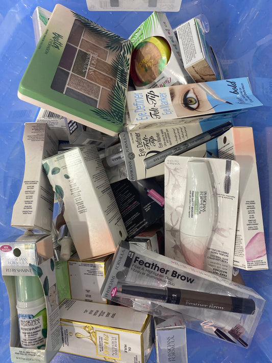 Physicians Formula Assorted Cosmetic Mix (50 Pieces)